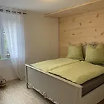 Bee Apartamento